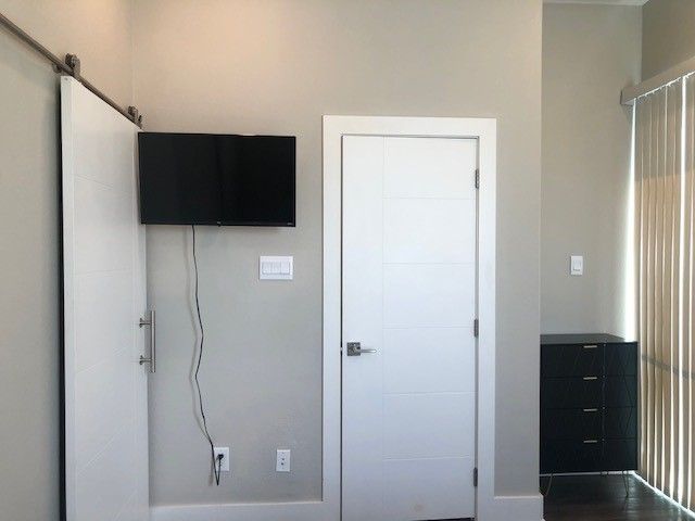 324 Feliks Gwozdz Place 200, Fort Worth, TX 76104