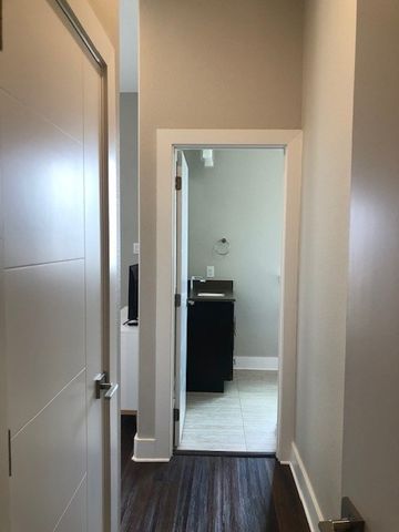 324 Feliks Gwozdz Place 200, Fort Worth, TX 76104