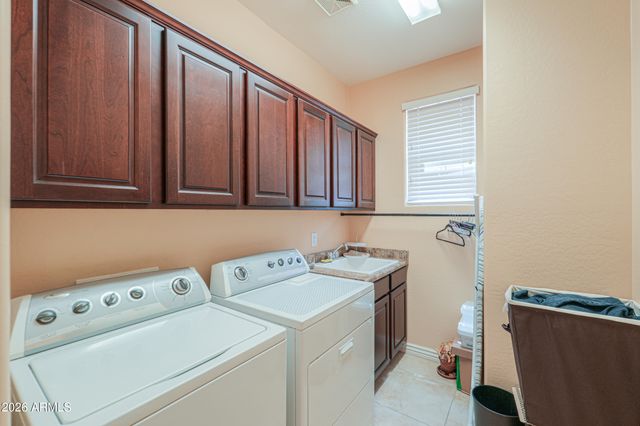 265 W BLUE LAGOON Drive, Casa Grande, AZ 85122