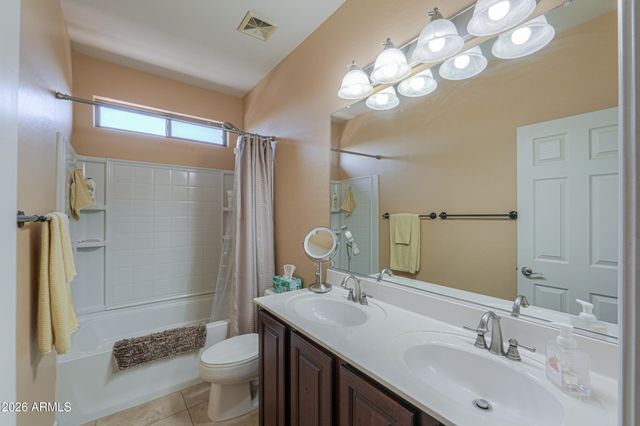 265 W BLUE LAGOON Drive, Casa Grande, AZ 85122
