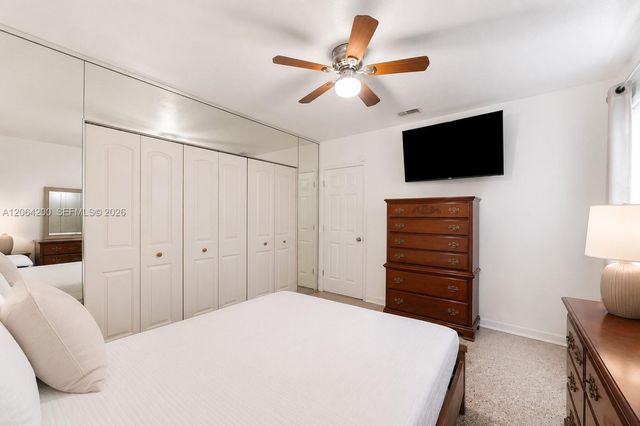 291 W 47th St, Hialeah, FL 33012