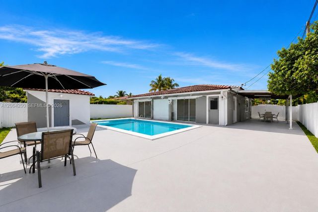 291 W 47th St, Hialeah, FL 33012