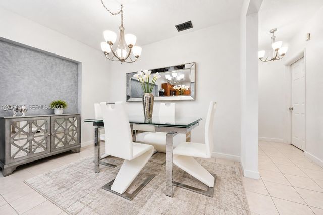 291 W 47th St, Hialeah, FL 33012