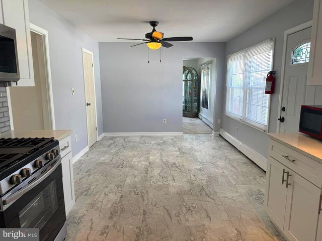 50 PADDOCK LN, Willingboro, NJ 08046