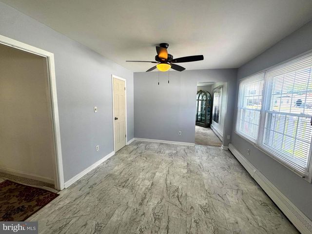 50 PADDOCK LN, Willingboro, NJ 08046