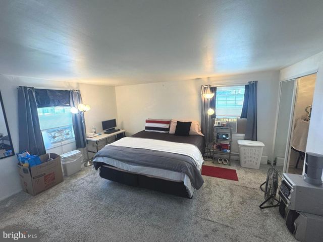 50 PADDOCK LN, Willingboro, NJ 08046