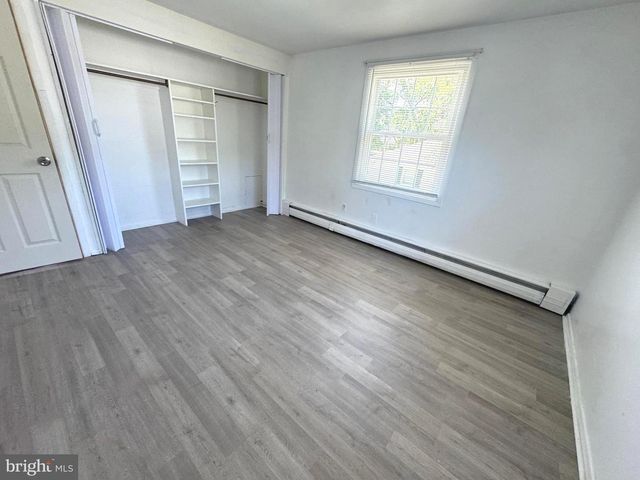 50 PADDOCK LN, Willingboro, NJ 08046