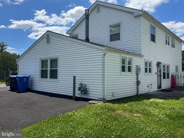 50 PADDOCK LN, Willingboro, NJ 08046