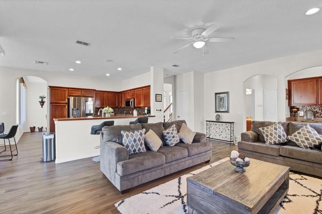 2262 WINDCREST LAKE CIRCLE, Orlando, FL 32824