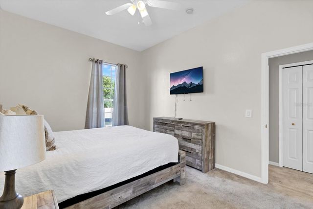 2262 WINDCREST LAKE CIRCLE, Orlando, FL 32824