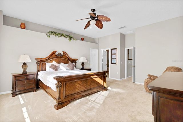 2262 WINDCREST LAKE CIRCLE, Orlando, FL 32824