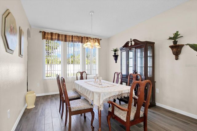2262 WINDCREST LAKE CIRCLE, Orlando, FL 32824