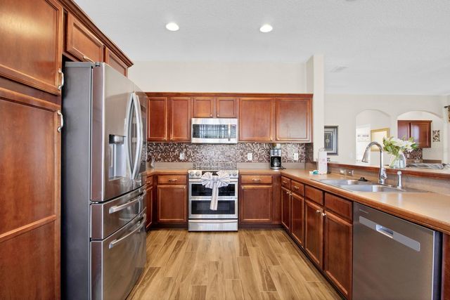 2262 WINDCREST LAKE CIRCLE, Orlando, FL 32824