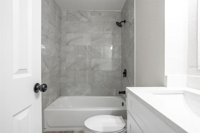 9331 EDISON ROAD, Lithia, FL 33547