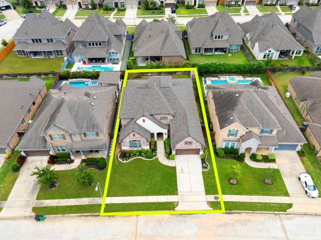 25118 Bentridge Valley Lane, Tomball, TX 77375