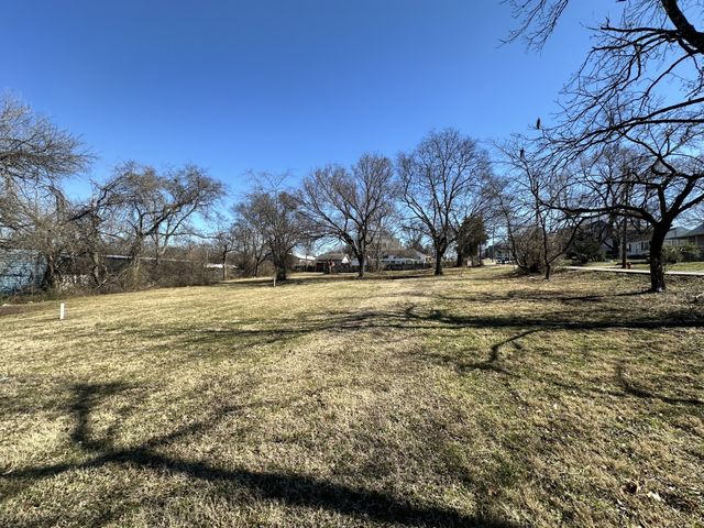 107 Queen Ave, Nashville, TN 37207