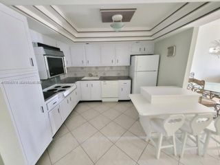 18041 Biscayne Boulevard 203, Aventura, FL 33160
