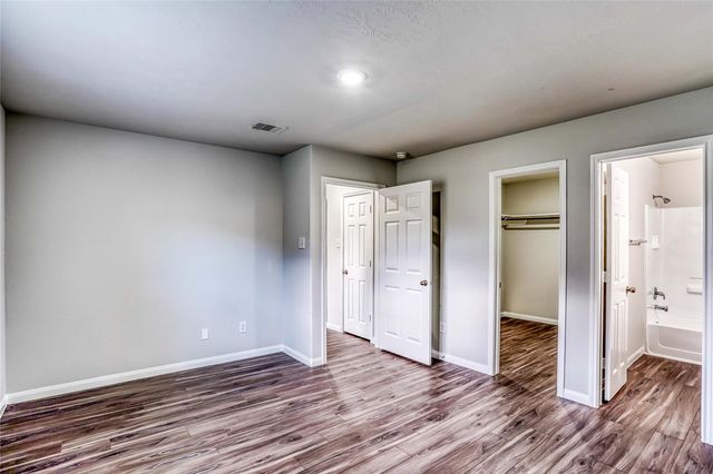 13102 Aiden Circle, Houston, TX 77048