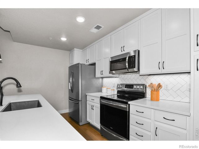 6672 Crystal Downs Drive 204, Windsor, CO 80550