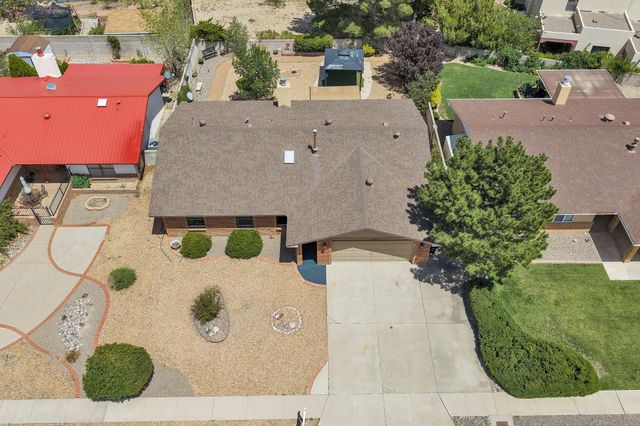 7408 Carson Trail NW, Albuquerque, NM 87120