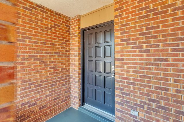 7408 Carson Trail NW, Albuquerque, NM 87120