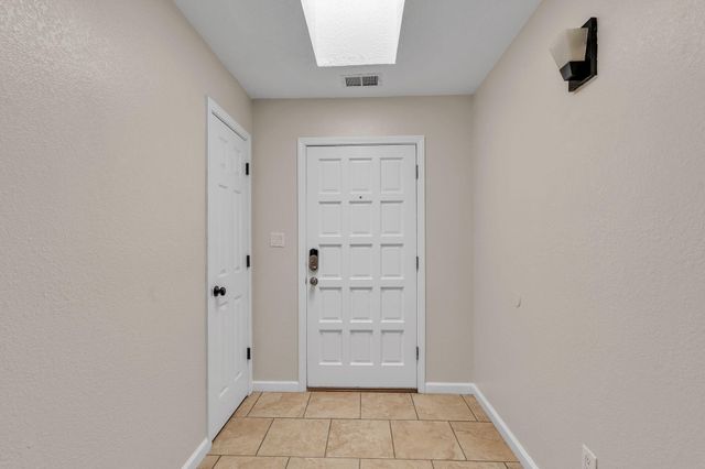 7408 Carson Trail NW, Albuquerque, NM 87120