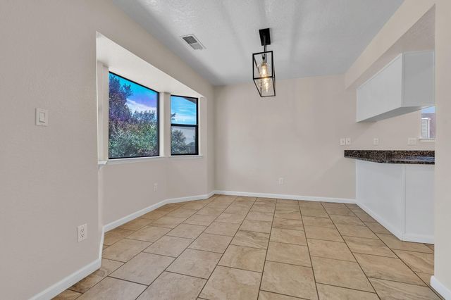 7408 Carson Trail NW, Albuquerque, NM 87120