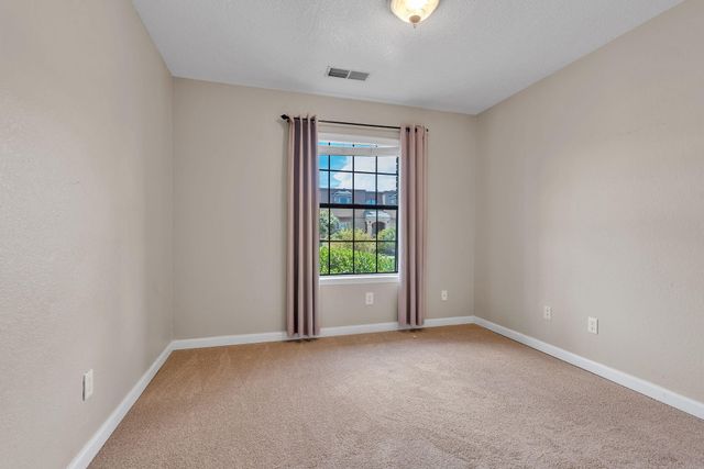 7408 Carson Trail NW, Albuquerque, NM 87120