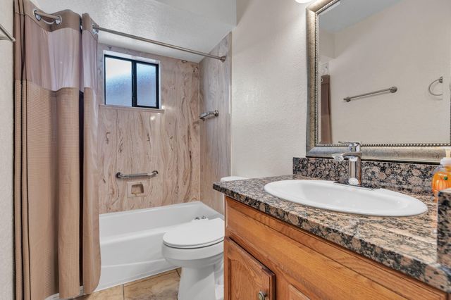 7408 Carson Trail NW, Albuquerque, NM 87120