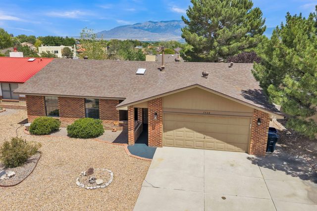 7408 Carson Trail NW, Albuquerque, NM 87120