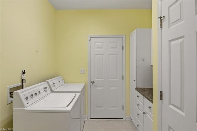 139 Brooks Landing Drive, Winston-salem, NC 27106