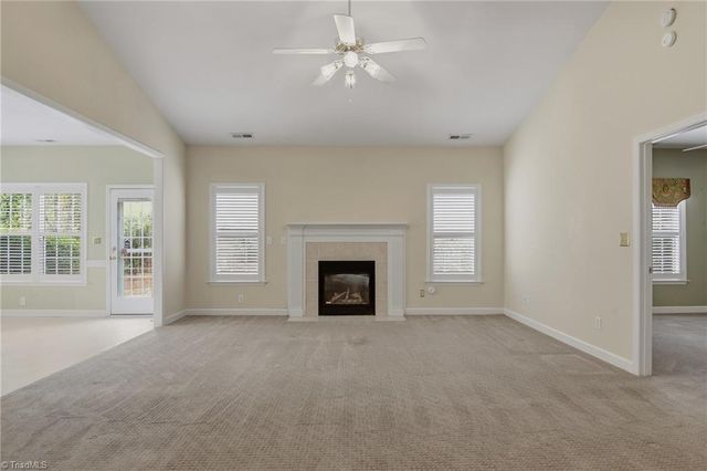 139 Brooks Landing Drive, Winston-salem, NC 27106