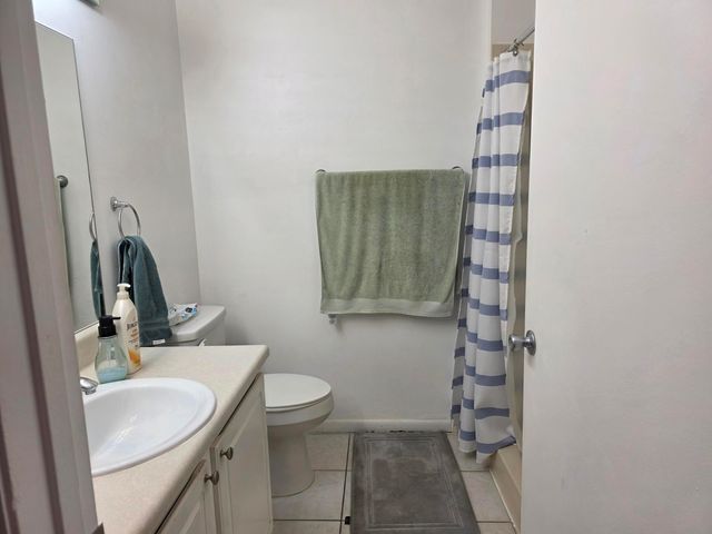 1821 NW 96TH Terrace 5C, Pembroke Pines, FL 33024