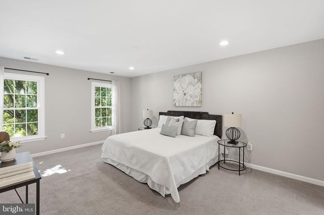 7832 FORDSON RD, Alexandria, VA 22306