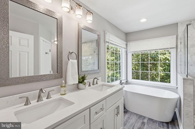 7832 FORDSON RD, Alexandria, VA 22306