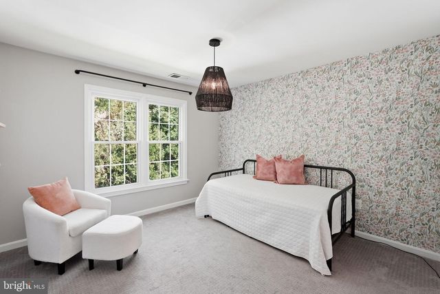 7832 FORDSON RD, Alexandria, VA 22306