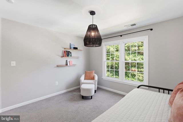 7832 FORDSON RD, Alexandria, VA 22306