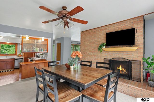 2201 S 50th Street, Lincoln, NE 68506