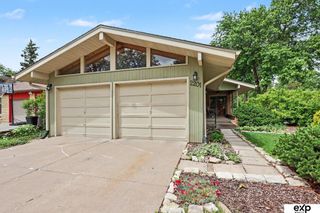 2201 S 50th Street, Lincoln, NE 68506