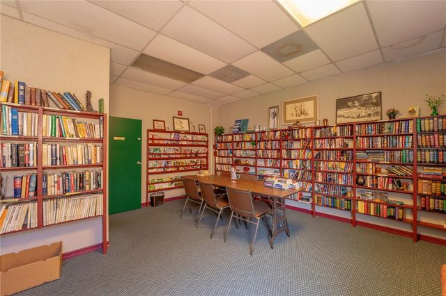 5820 N CHURCH AVENUE 422, Tampa, FL 33614