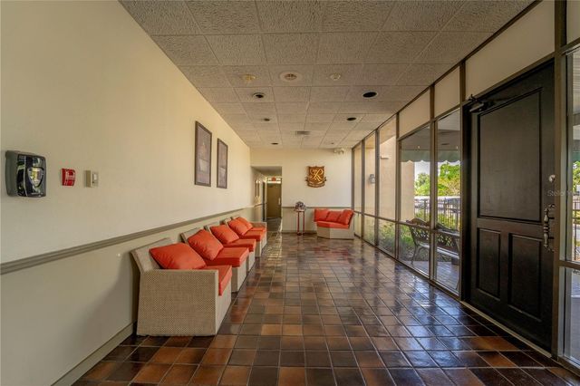 5820 N CHURCH AVENUE 422, Tampa, FL 33614