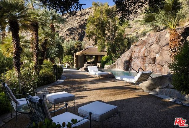 555 N Patencio Road, Palm Springs, CA 92262
