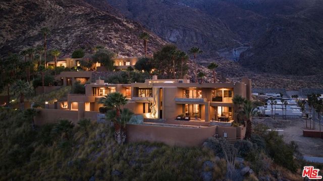 555 N Patencio Road, Palm Springs, CA 92262