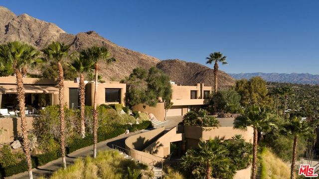 555 N Patencio Road, Palm Springs, CA 92262