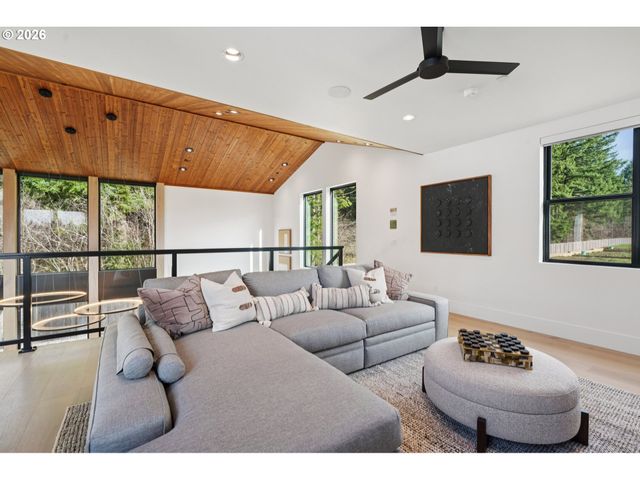 5139 N 94TH Ave, Camas, WA 98607