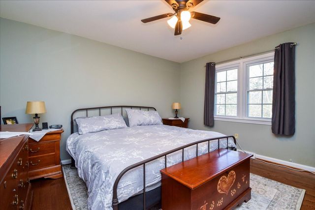 5811 Penguin DR, Roanoke, VA 24018