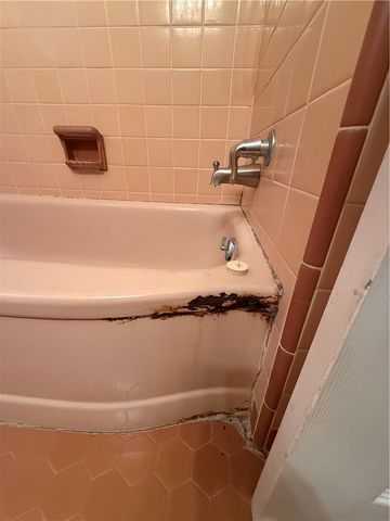 616 Sorrell St, Corpus Christi, TX 78404