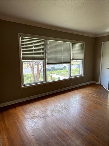 616 Sorrell St, Corpus Christi, TX 78404