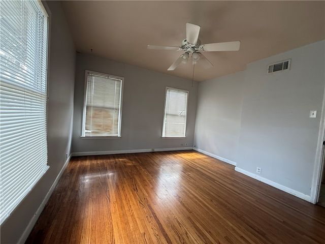 616 Sorrell St, Corpus Christi, TX 78404