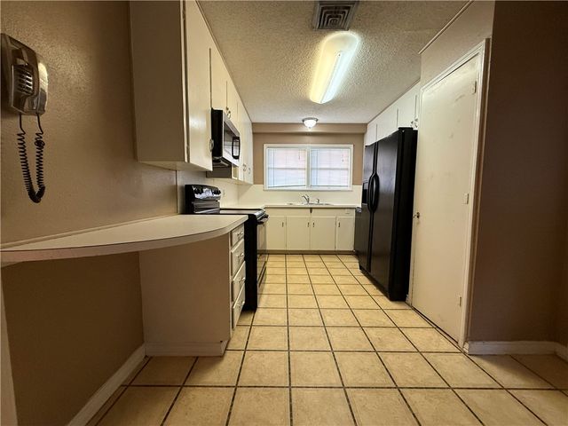 616 Sorrell St, Corpus Christi, TX 78404